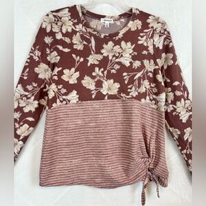 Women’s Tie Waisted Long Sleeve Eyeshadow Casual Top / Medium